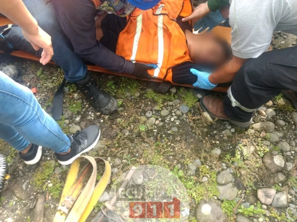 Lee más sobre el artículo Se coordinó con la Sala Operativa Pastaza atención a persona que recibió una descarga eléctrica.