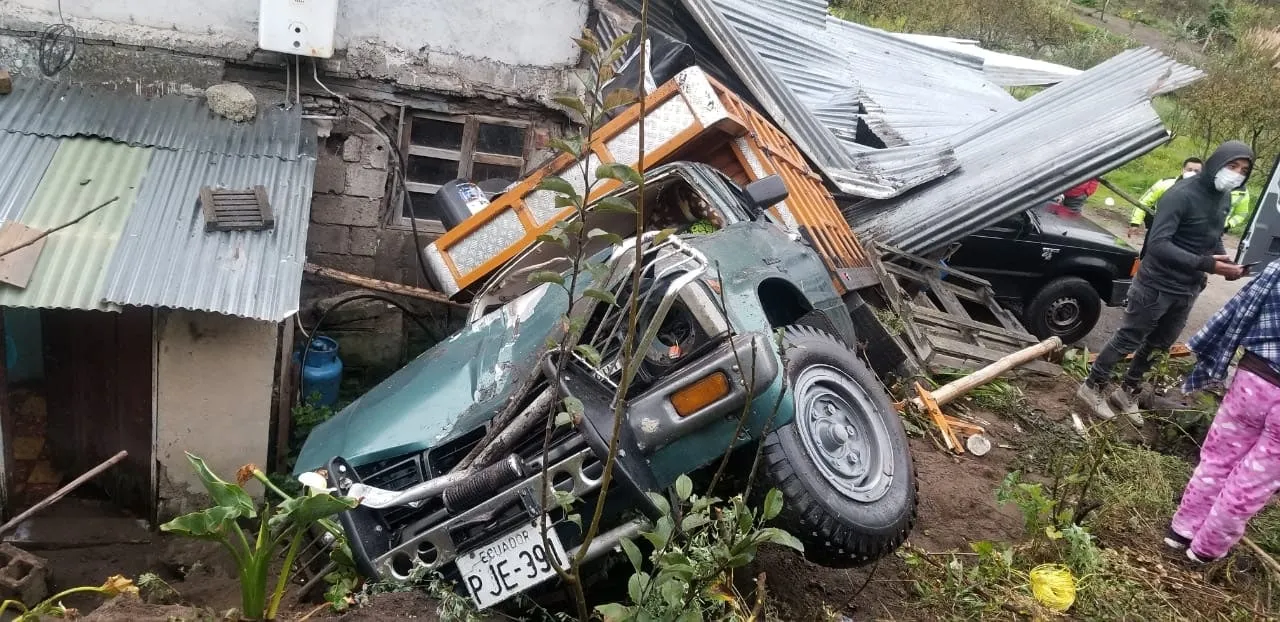 Lee más sobre el artículo Siniestro de tránsito en Ambato recibió atención coordinada del ECU 911.