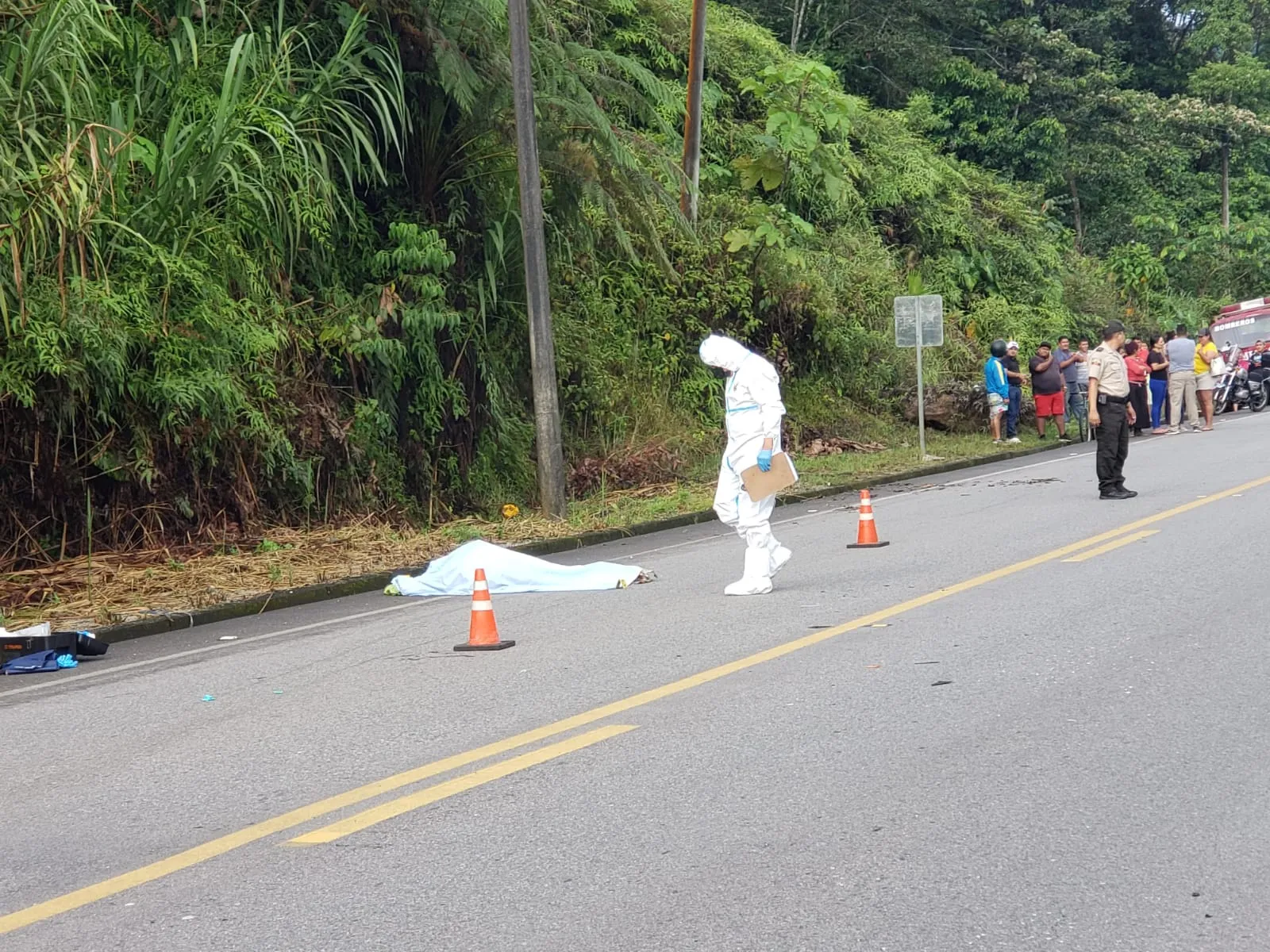 Lee más sobre el artículo Dos personas fallecieron por accidente de tránsito  en la vía Puyo-Tena.