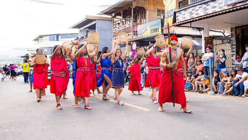 Lee más sobre el artículo Pastaza mostró su cultura en desfile Folklórico