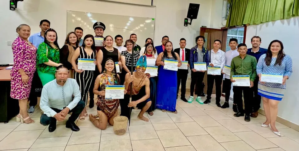 Lee más sobre el artículo <strong>La Universidad Estatal Amazónica y la Empresa Pública Amazónica UEA EP realizaron el evento de Clausura del Programa Formativo “Guías Turísticos Locales”</strong>
