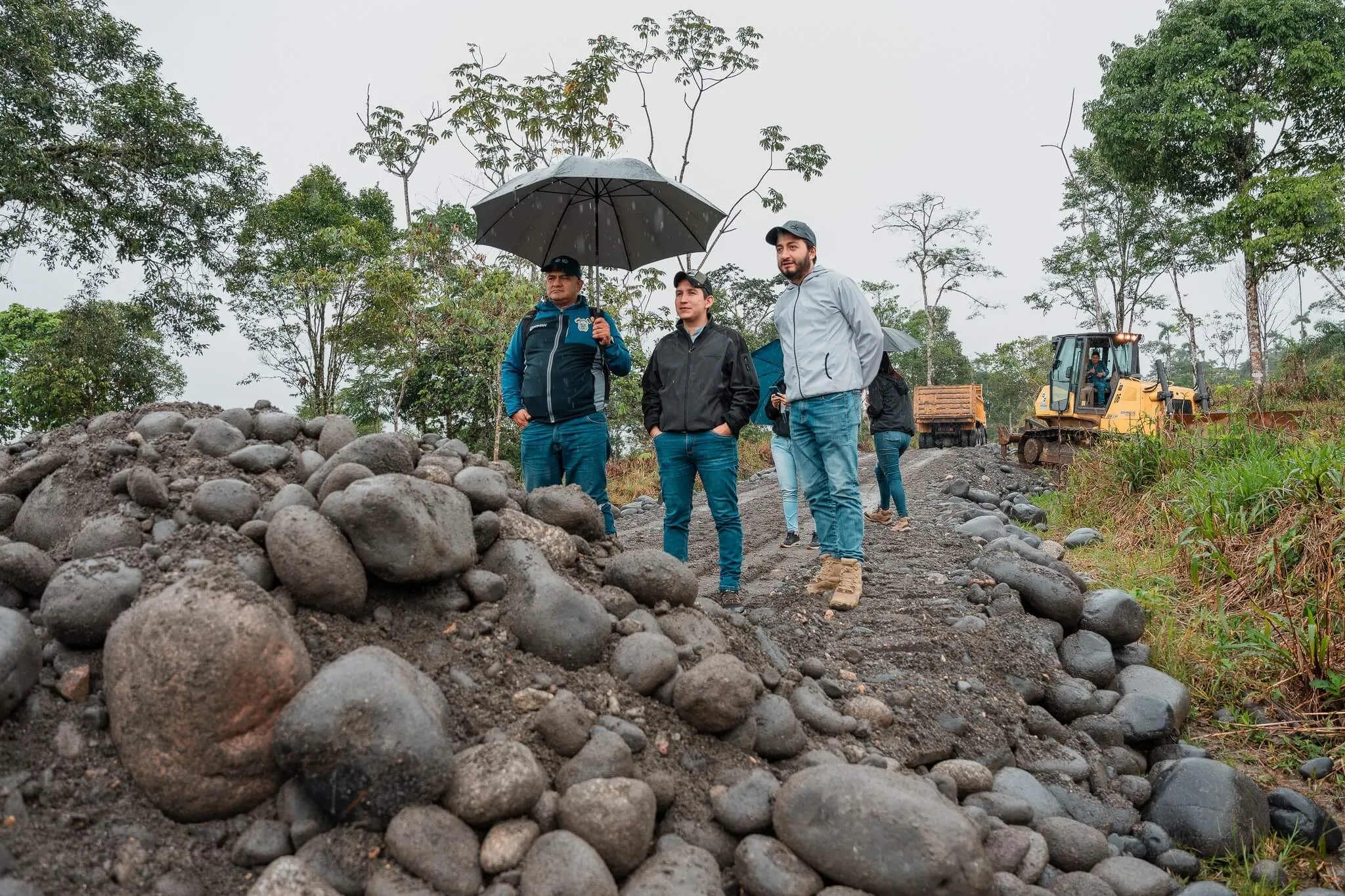 Lee más sobre el artículo Vialidad ¡Trabajo vial imparable en Villano-Paparawa y Veracruz.