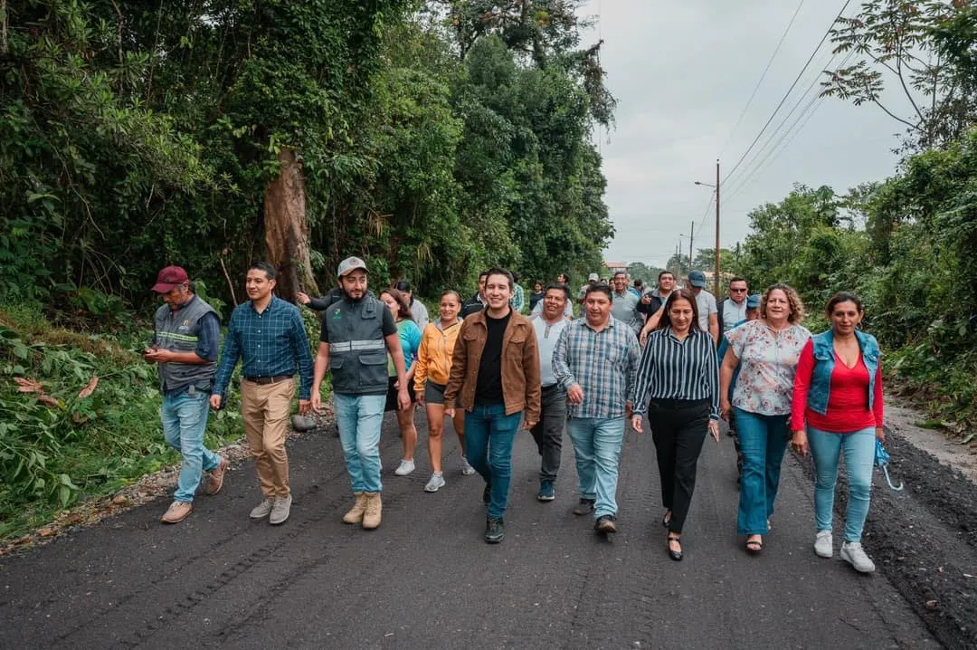 Lee más sobre el artículo 3.8 Km de mantenimiento con asfalto caliente en Shell.