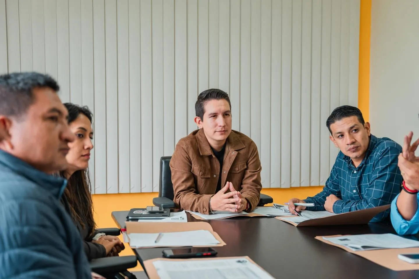 Lee más sobre el artículo Entrevista con André Granda, Prefecto de Pastaza.