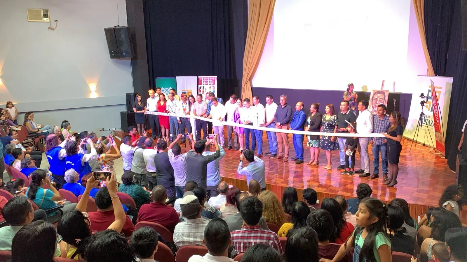 Lee más sobre el artículo Transmisión en vivo, entrega de obras y mantenimientos en la Casa de la Cultura Núcleo Pastaza.