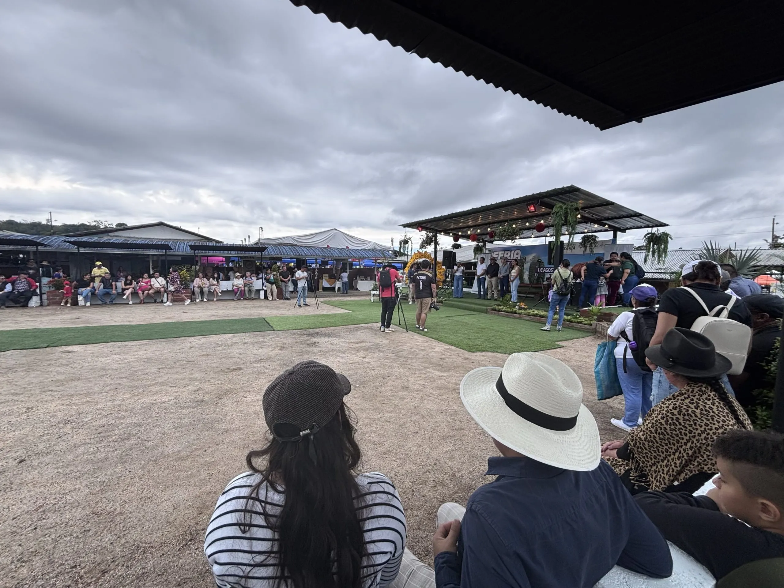 Lee más sobre el artículo Transmisión Inauguración de la feria de la 10.