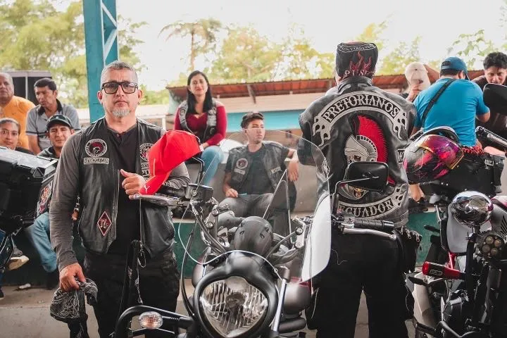 Lee más sobre el artículo Escarabajos y motos se tomaron Shell