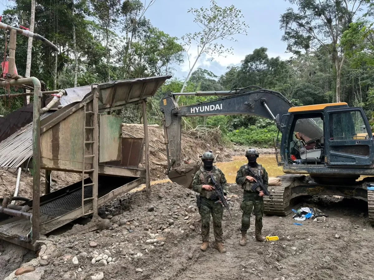 Lee más sobre el artículo Militares contra minería ilegal en Napo.